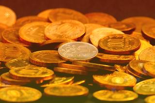 去年上市价1799元：三星T7Shield移动固态硬盘2T版879元探底